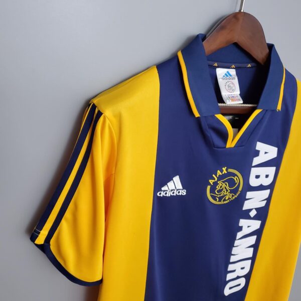Ajax - 2000 / 2001 - Visitante - Image 3
