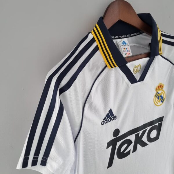 Real Madrid - 1999 - Local - Image 8