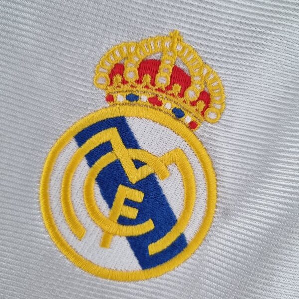 Real Madrid - 1999 - Local - Image 5